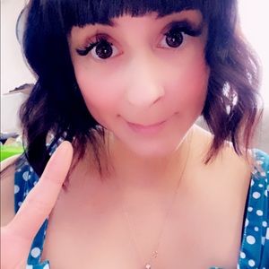 Meet your Posher, Christine